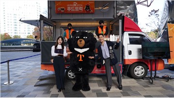 Tourism Bureau’s Taiwanese gourmet food truck