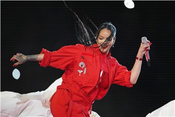 Sennheiser Digital 6000 wireless system shines bright during Rihanna’s Super Bowl LVII halftime performance