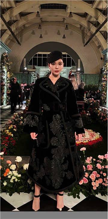 Tia Lee Yu Fen dresses to impress as global C-pop star attends Richard Quinn’s London Fashion Week show