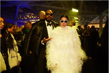 Global C-pop star Tia Lee Yu Fen mingles with fashion icons and A-list celebrities at London Fashion Week