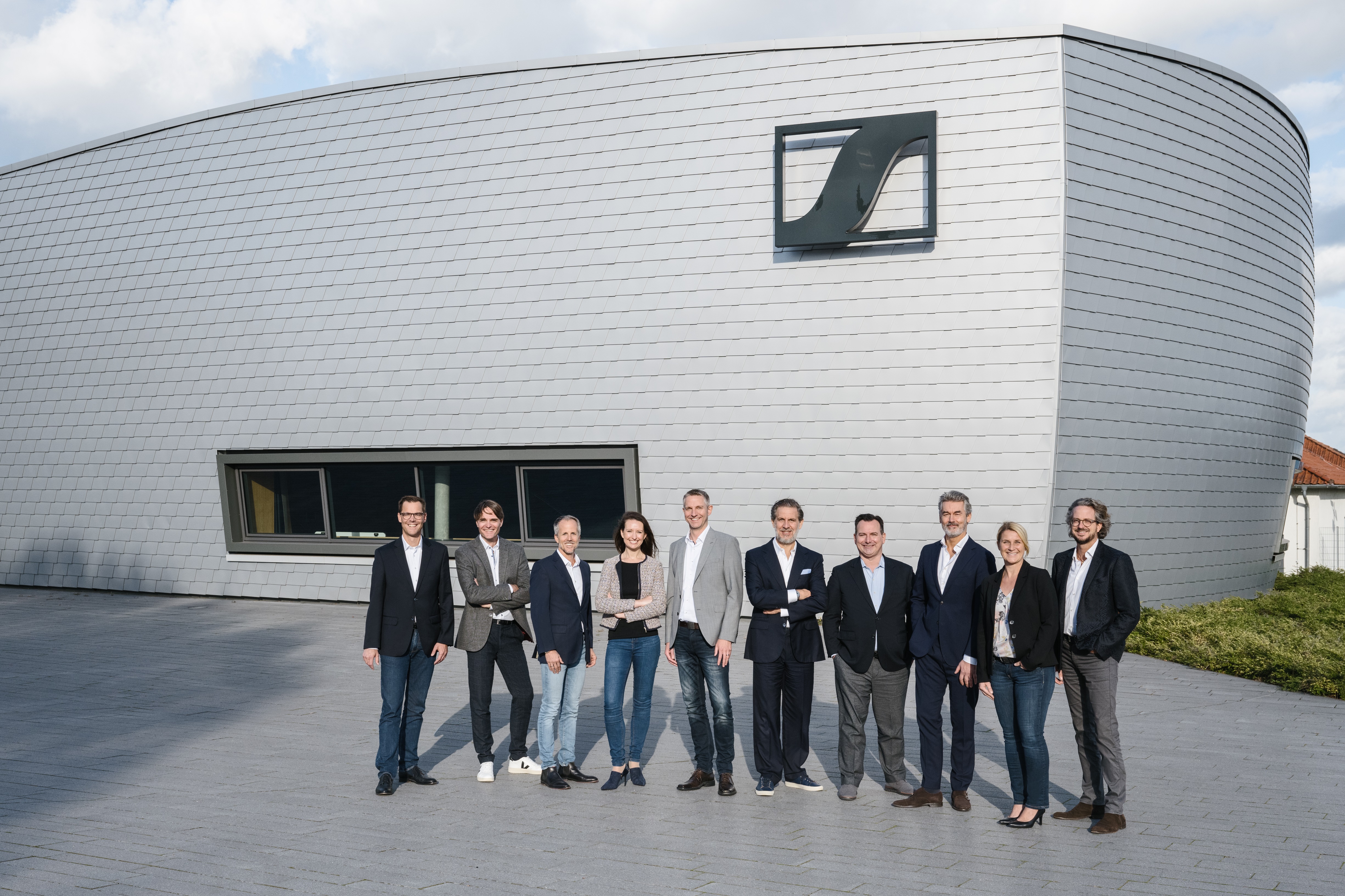 Sennheiser Group_ext. EMB & CEOs.jpg