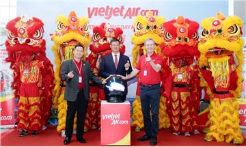 Vietjet debuts its Ho Chi Minh City – Chengdu route on the first day of the Year of Dragon